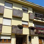 San Jorge Pensión 3*