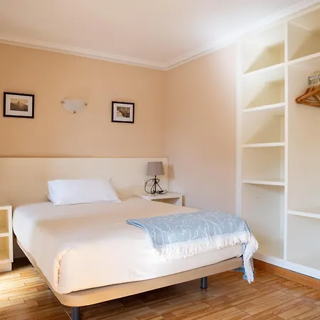 San Jorge Gæstehus Nueva De Llanes